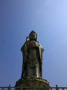 南海观音立像