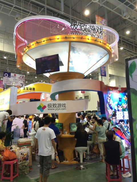 整个展览时间内都有朋友在排队